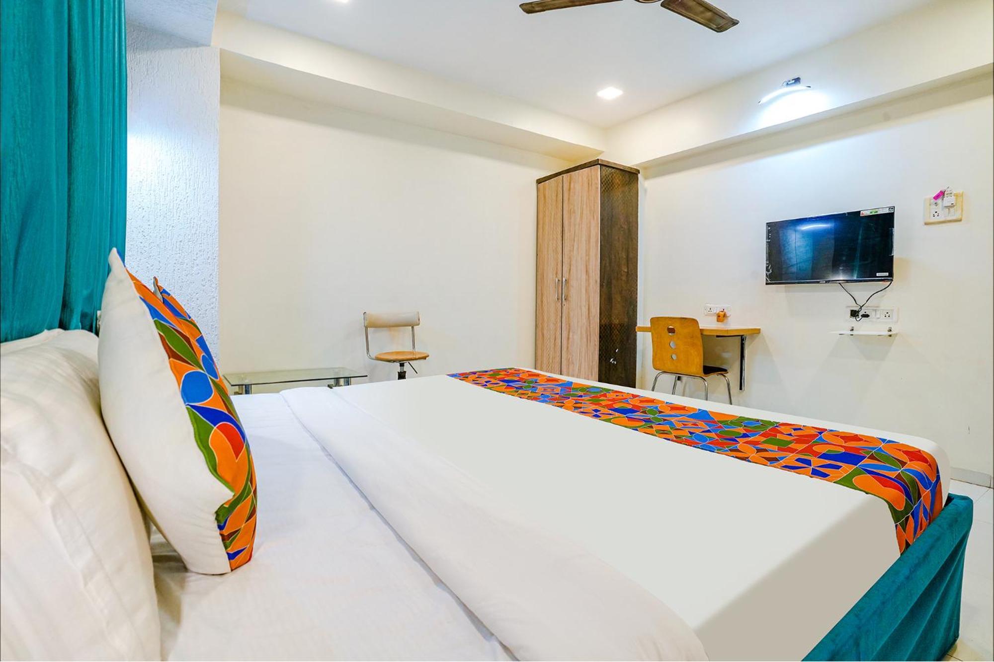 Hotel Bindra Elite Мумбаї Екстер'єр фото